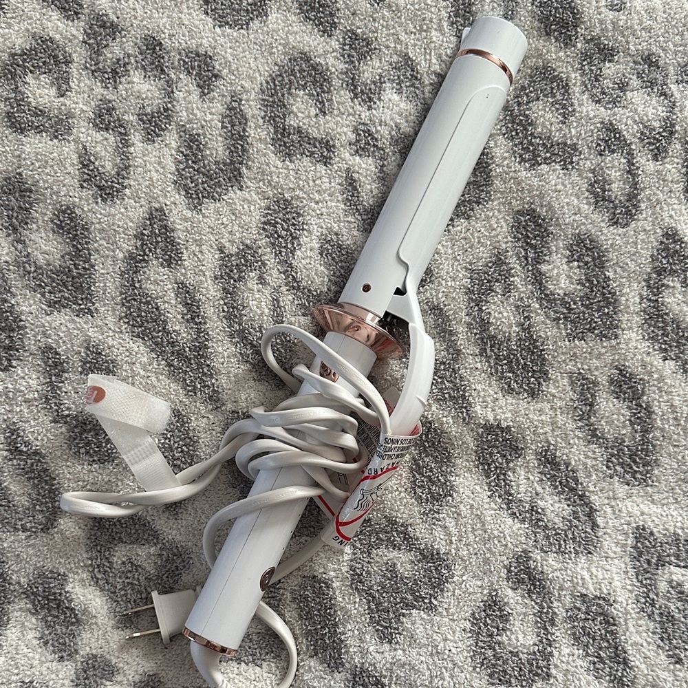 T3 White and Rose Gold Curling Wand